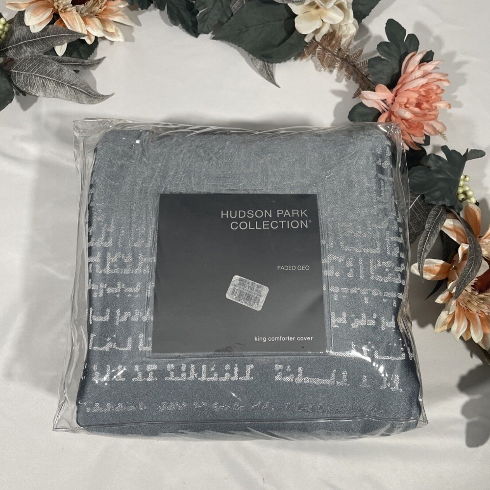 NIB $470 [ King ] Faded Geometric Duvet‎ for Hudson Park in Slate
